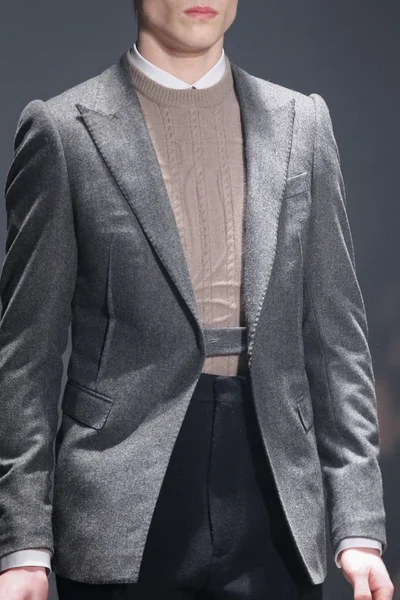 Look 48
